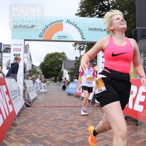30.08.2026 - Blankeneser Heldenlauf Lena Gebhardt http://msf.ph/oto/10065399 30.08.2026 12:51:33 Ziel 2530 meine-sportfotos.de
