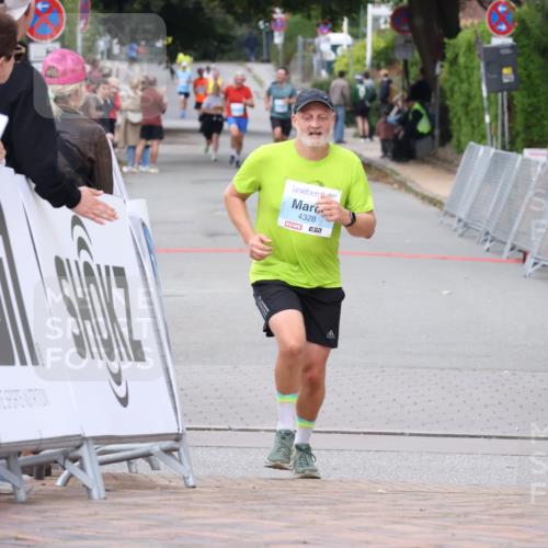 30.08.2026 - Blankeneser Heldenlauf Lena Gebhardt http://msf.ph/oto/10065406 30.08.2026 12:51:40 Ziel 2530, 4328 meine-sportfotos.de