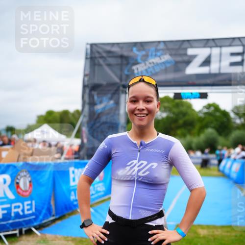 30.08.2026 - Elbe Triathlon Hamburg LAZAROV Photography http://msf.ph/oto/10065418 30.08.2026 12:12:48 Ziel 1399 meine-sportfotos.de