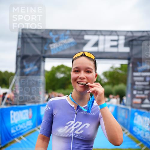 30.08.2026 - Elbe Triathlon Hamburg LAZAROV Photography http://msf.ph/oto/10065423 30.08.2026 12:12:54 Ziel 1399 meine-sportfotos.de