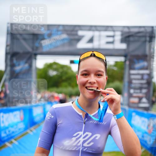 30.08.2026 - Elbe Triathlon Hamburg LAZAROV Photography http://msf.ph/oto/10065429 30.08.2026 12:12:55 Ziel 1399 meine-sportfotos.de
