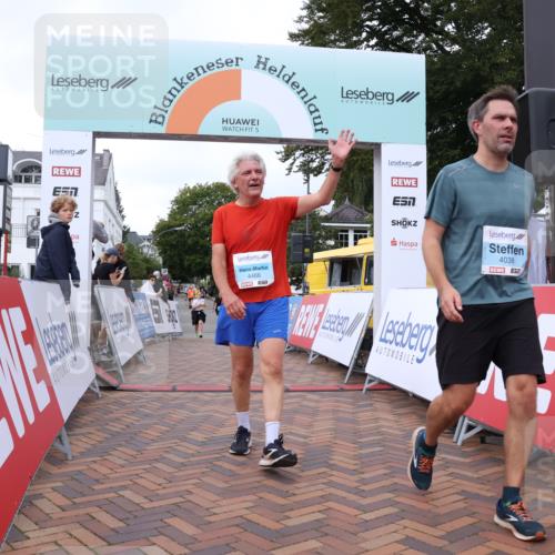 30.08.2026 - Blankeneser Heldenlauf Lena Gebhardt http://msf.ph/oto/10065458 30.08.2026 12:52:08 Ziel 4038, 4466 meine-sportfotos.de
