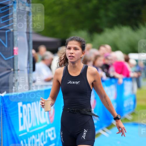 30.08.2026 - Elbe Triathlon Hamburg LAZAROV Photography http://msf.ph/oto/10065460 30.08.2026 12:13:26 Ziel 1587 meine-sportfotos.de