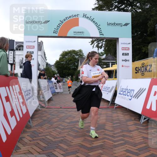 30.08.2026 - Blankeneser Heldenlauf Lena Gebhardt http://msf.ph/oto/10065490 30.08.2026 12:52:16 Ziel 2197, 4087, 4228 meine-sportfotos.de