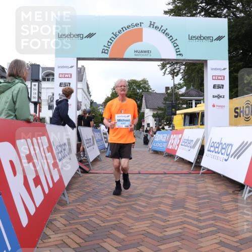 30.08.2026 - Blankeneser Heldenlauf Lena Gebhardt http://msf.ph/oto/10065506 30.08.2026 12:52:21 Ziel 2197, 4087, 4101, 4228 meine-sportfotos.de