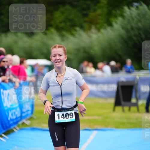 30.08.2026 - Elbe Triathlon Hamburg LAZAROV Photography http://msf.ph/oto/10065521 30.08.2026 12:13:54 Ziel 1409 meine-sportfotos.de