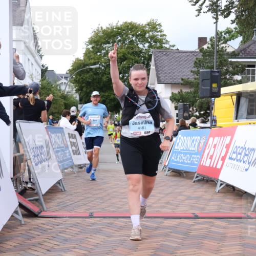 30.08.2026 - Blankeneser Heldenlauf Lena Gebhardt http://msf.ph/oto/10065530 30.08.2026 12:52:27 Ziel 4087, 4101, 4181, 4326, 4327 meine-sportfotos.de