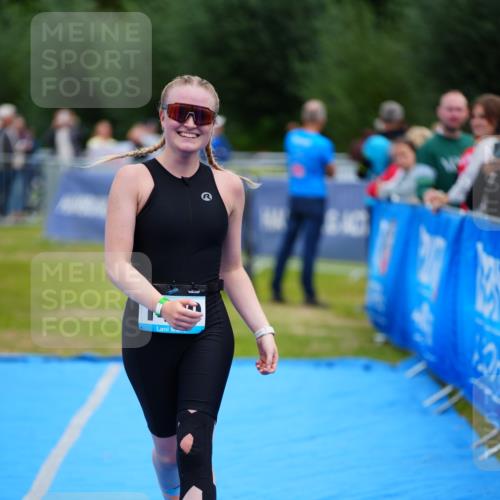 30.08.2026 - Elbe Triathlon Hamburg LAZAROV Photography http://msf.ph/oto/10065548 30.08.2026 12:14:22 Ziel 1429 meine-sportfotos.de