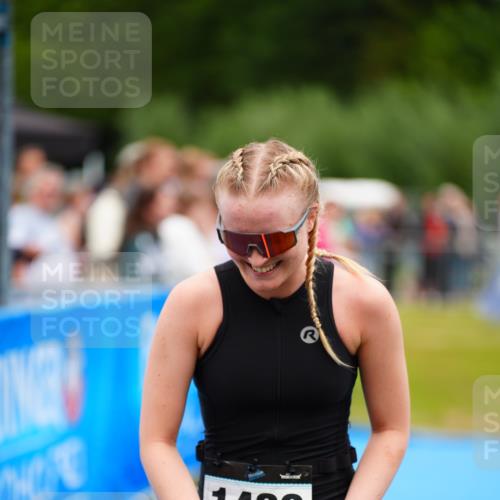 30.08.2026 - Elbe Triathlon Hamburg LAZAROV Photography http://msf.ph/oto/10065557 30.08.2026 12:14:24 Ziel 1429 meine-sportfotos.de