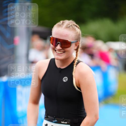 30.08.2026 - Elbe Triathlon Hamburg LAZAROV Photography http://msf.ph/oto/10065560 30.08.2026 12:14:24 Ziel 1429 meine-sportfotos.de