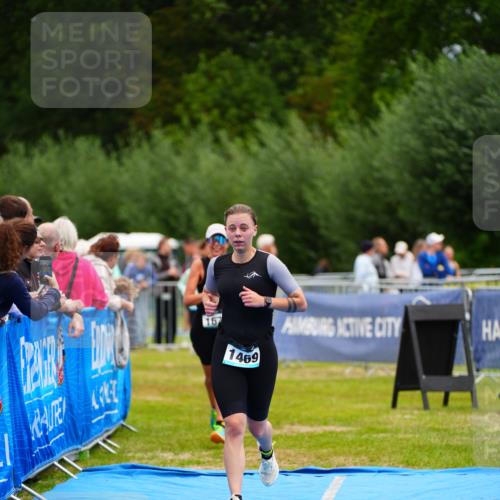 30.08.2026 - Elbe Triathlon Hamburg LAZAROV Photography http://msf.ph/oto/10065567 30.08.2026 12:14:35 Ziel 1469, 1678 meine-sportfotos.de