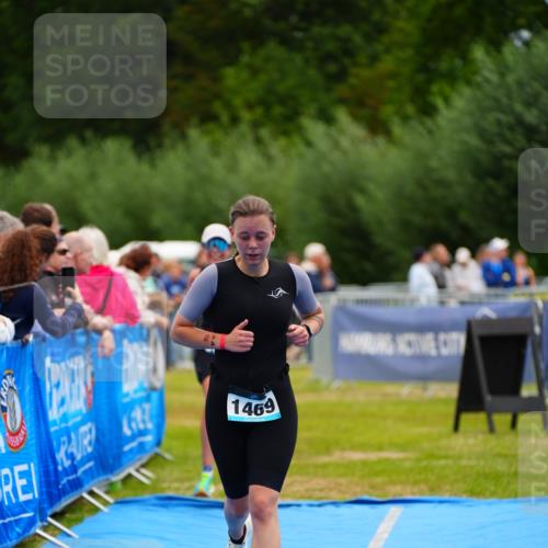 30.08.2026 - Elbe Triathlon Hamburg LAZAROV Photography http://msf.ph/oto/10065572 30.08.2026 12:14:36 Ziel 1469, 1678 meine-sportfotos.de