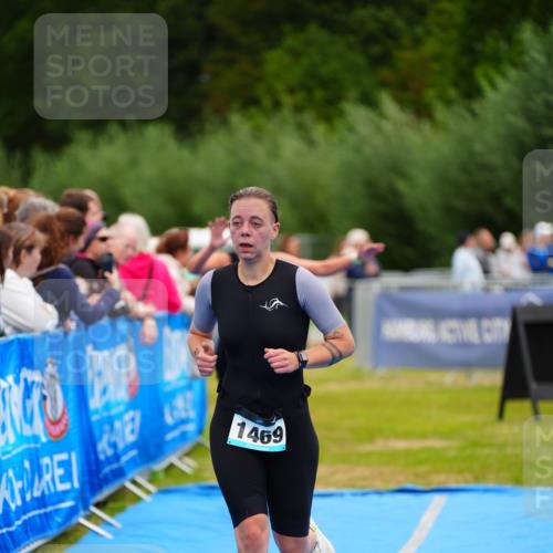 30.08.2026 - Elbe Triathlon Hamburg LAZAROV Photography http://msf.ph/oto/10065575 30.08.2026 12:14:36 Ziel 1469, 1678 meine-sportfotos.de
