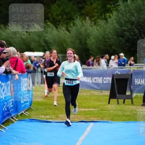 30.08.2026 - Elbe Triathlon Hamburg LAZAROV Photography http://msf.ph/oto/10065592 30.08.2026 12:14:42 Ziel 1485, 1502, 1629, 1678 meine-sportfotos.de