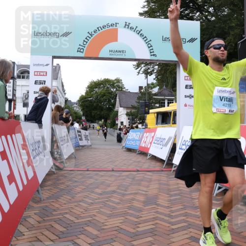 30.08.2026 - Blankeneser Heldenlauf Lena Gebhardt http://msf.ph/oto/10065593 30.08.2026 12:52:43 Ziel 4219 meine-sportfotos.de