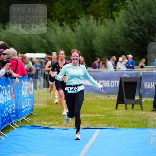 30.08.2026 - Elbe Triathlon Hamburg LAZAROV Photography http://msf.ph/oto/10065595 30.08.2026 12:14:43 Ziel 1485, 1502, 1629 meine-sportfotos.de