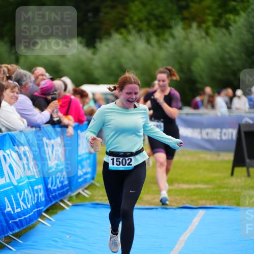 30.08.2026 - Elbe Triathlon Hamburg LAZAROV Photography http://msf.ph/oto/10065605 30.08.2026 12:14:44 Ziel 1485, 1502, 1629 meine-sportfotos.de