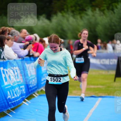 30.08.2026 - Elbe Triathlon Hamburg LAZAROV Photography http://msf.ph/oto/10065607 30.08.2026 12:14:45 Ziel 1485, 1502, 1629 meine-sportfotos.de