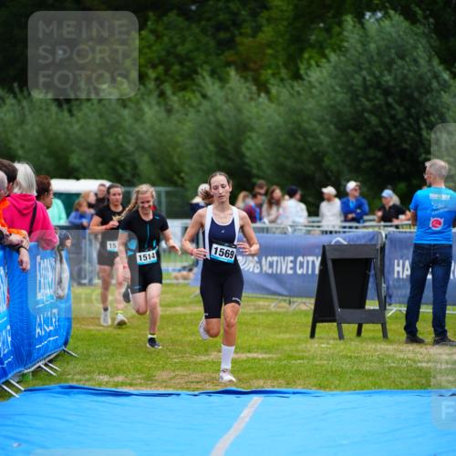30.08.2026 - Elbe Triathlon Hamburg LAZAROV Photography http://msf.ph/oto/10065632 30.08.2026 12:15:05 Ziel 1514, 1535, 1569 meine-sportfotos.de