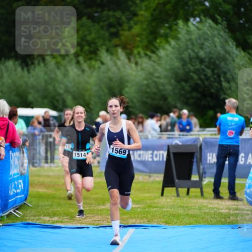 30.08.2026 - Elbe Triathlon Hamburg LAZAROV Photography http://msf.ph/oto/10065638 30.08.2026 12:15:06 Ziel 1514, 1535, 1569 meine-sportfotos.de
