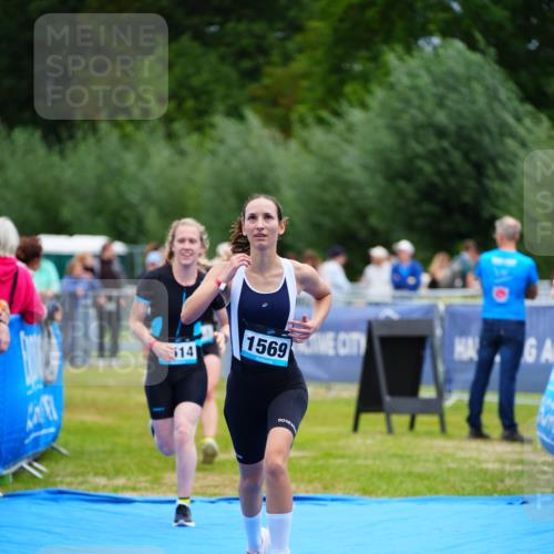 30.08.2026 - Elbe Triathlon Hamburg LAZAROV Photography http://msf.ph/oto/10065645 30.08.2026 12:15:07 Ziel 1512, 1514, 1535, 1569 meine-sportfotos.de