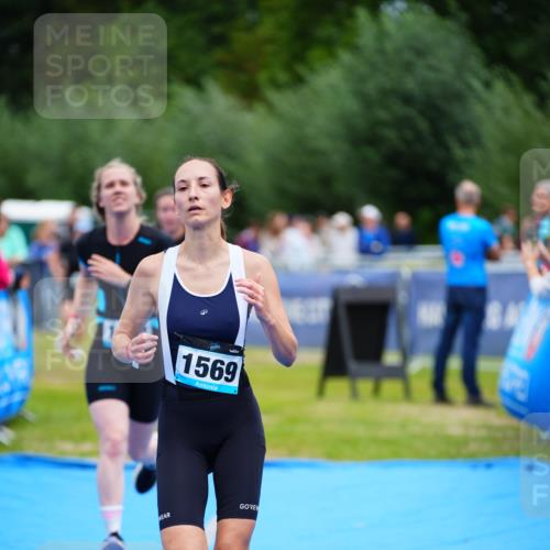 30.08.2026 - Elbe Triathlon Hamburg LAZAROV Photography http://msf.ph/oto/10065652 30.08.2026 12:15:08 Ziel 1512, 1514, 1535, 1569 meine-sportfotos.de