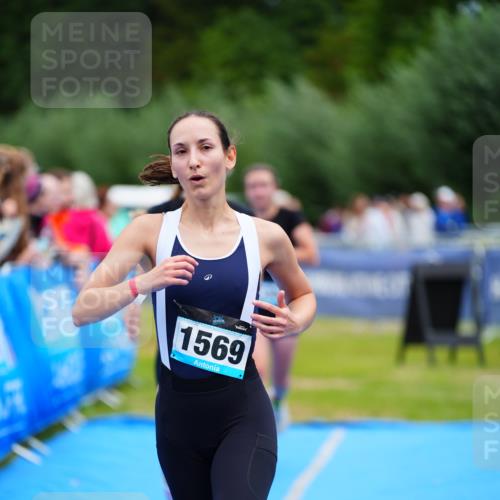 30.08.2026 - Elbe Triathlon Hamburg LAZAROV Photography http://msf.ph/oto/10065657 30.08.2026 12:15:09 Ziel 1512, 1514, 1535, 1569 meine-sportfotos.de