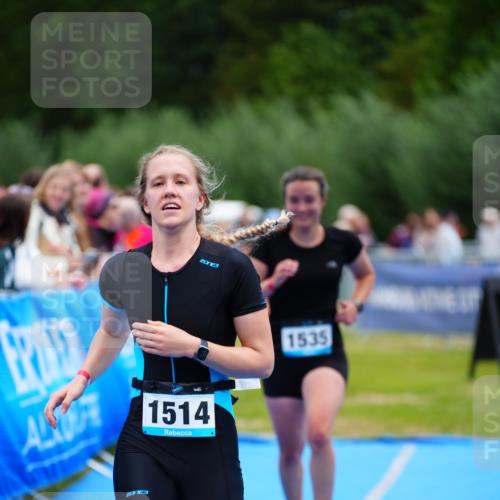 30.08.2026 - Elbe Triathlon Hamburg LAZAROV Photography http://msf.ph/oto/10065661 30.08.2026 12:15:09 Ziel 1512, 1514, 1535, 1569 meine-sportfotos.de