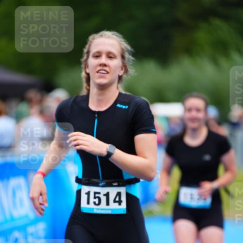 30.08.2026 - Elbe Triathlon Hamburg LAZAROV Photography http://msf.ph/oto/10065665 30.08.2026 12:15:10 Ziel 1512, 1514, 1535, 1569 meine-sportfotos.de