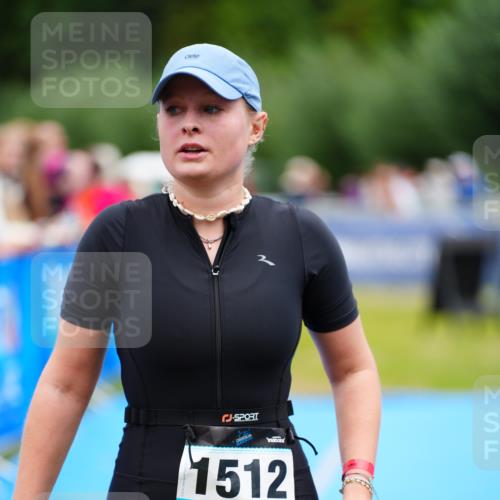 30.08.2026 - Elbe Triathlon Hamburg LAZAROV Photography http://msf.ph/oto/10065682 30.08.2026 12:15:17 Ziel 1512 meine-sportfotos.de