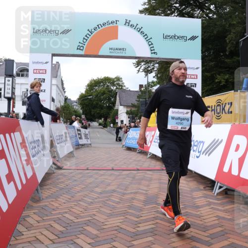 30.08.2026 - Blankeneser Heldenlauf Lena Gebhardt http://msf.ph/oto/10065683 30.08.2026 12:53:11 Ziel 4290 meine-sportfotos.de