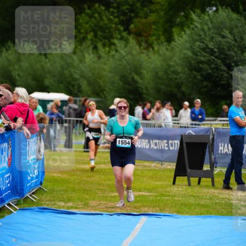 30.08.2026 - Elbe Triathlon Hamburg LAZAROV Photography http://msf.ph/oto/10065707 30.08.2026 12:15:33 Ziel 1498, 1554 meine-sportfotos.de
