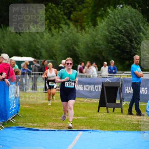 30.08.2026 - Elbe Triathlon Hamburg LAZAROV Photography http://msf.ph/oto/10065709 30.08.2026 12:15:33 Ziel 1498, 1554 meine-sportfotos.de