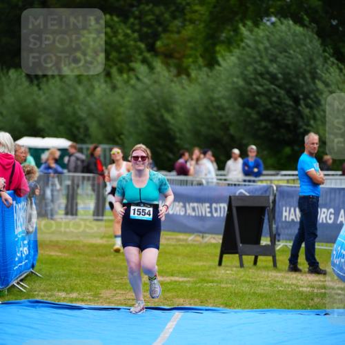 30.08.2026 - Elbe Triathlon Hamburg LAZAROV Photography http://msf.ph/oto/10065710 30.08.2026 12:15:34 Ziel 1498, 1554 meine-sportfotos.de