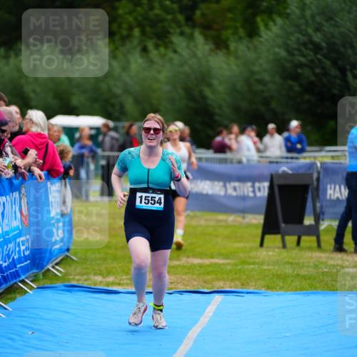 30.08.2026 - Elbe Triathlon Hamburg LAZAROV Photography http://msf.ph/oto/10065714 30.08.2026 12:15:35 Ziel 1498, 1554 meine-sportfotos.de