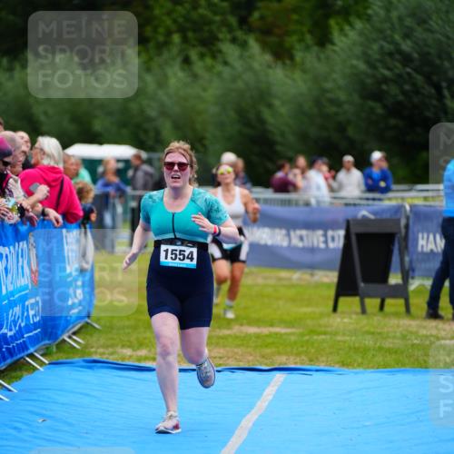 30.08.2026 - Elbe Triathlon Hamburg LAZAROV Photography http://msf.ph/oto/10065716 30.08.2026 12:15:35 Ziel 1498, 1554 meine-sportfotos.de
