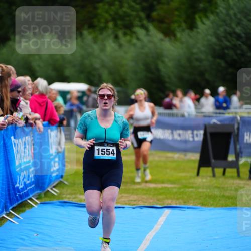 30.08.2026 - Elbe Triathlon Hamburg LAZAROV Photography http://msf.ph/oto/10065717 30.08.2026 12:15:35 Ziel 1498, 1554 meine-sportfotos.de