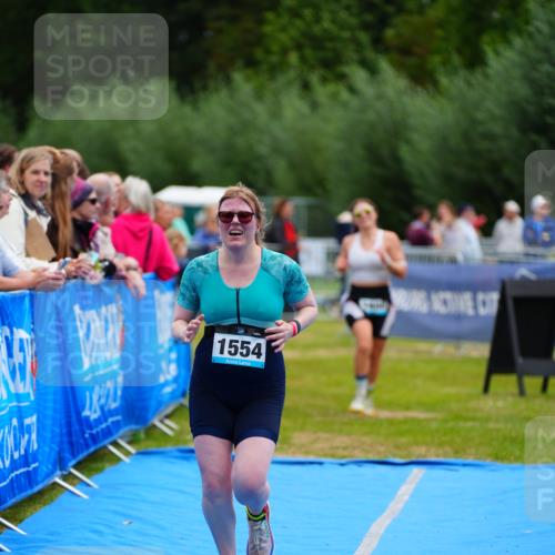 30.08.2026 - Elbe Triathlon Hamburg LAZAROV Photography http://msf.ph/oto/10065720 30.08.2026 12:15:36 Ziel 1498, 1554 meine-sportfotos.de
