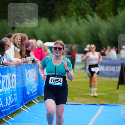 30.08.2026 - Elbe Triathlon Hamburg LAZAROV Photography http://msf.ph/oto/10065723 30.08.2026 12:15:36 Ziel 1498, 1554 meine-sportfotos.de