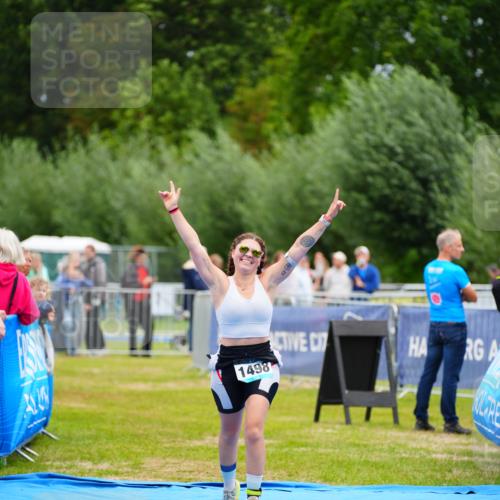 30.08.2026 - Elbe Triathlon Hamburg LAZAROV Photography http://msf.ph/oto/10065732 30.08.2026 12:15:38 Ziel 1498, 1554 meine-sportfotos.de