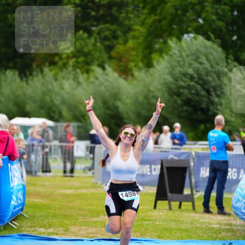 30.08.2026 - Elbe Triathlon Hamburg LAZAROV Photography http://msf.ph/oto/10065735 30.08.2026 12:15:39 Ziel 1498, 1554 meine-sportfotos.de