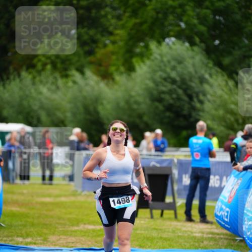 30.08.2026 - Elbe Triathlon Hamburg LAZAROV Photography http://msf.ph/oto/10065742 30.08.2026 12:15:39 Ziel 1498, 1554 meine-sportfotos.de