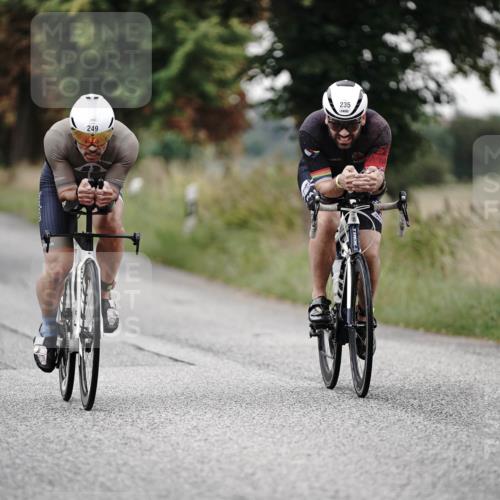 30.08.2026 - Elbe Triathlon Hamburg Michael Burmester http://msf.ph/oto/10065752 30.08.2026 09:01:17 Radfahren 235, 249, 305, 369 meine-sportfotos.de