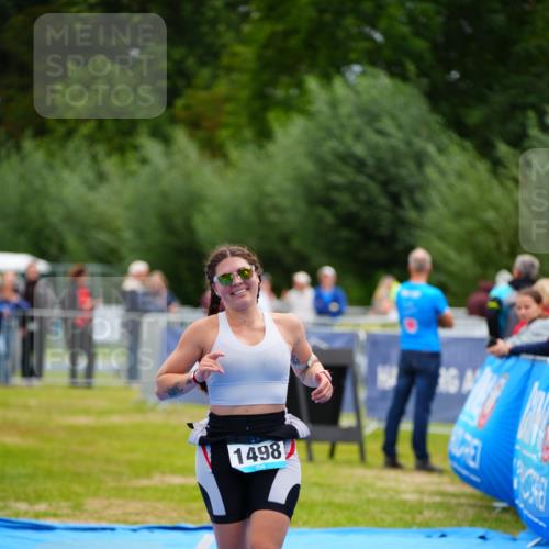 30.08.2026 - Elbe Triathlon Hamburg LAZAROV Photography http://msf.ph/oto/10065757 30.08.2026 12:15:40 Ziel 1498, 1554 meine-sportfotos.de