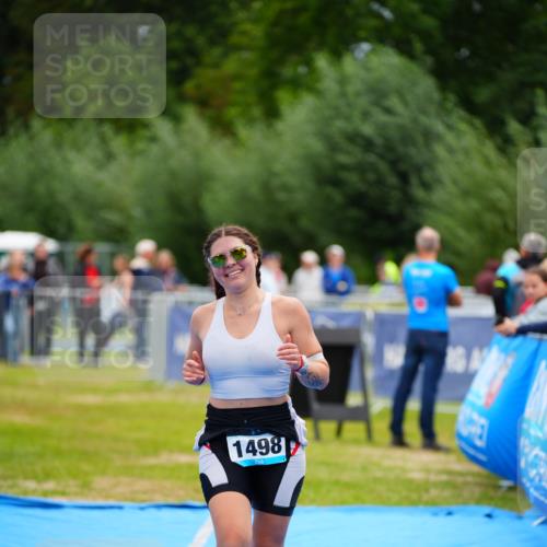 30.08.2026 - Elbe Triathlon Hamburg LAZAROV Photography http://msf.ph/oto/10065760 30.08.2026 12:15:40 Ziel 1498, 1554 meine-sportfotos.de
