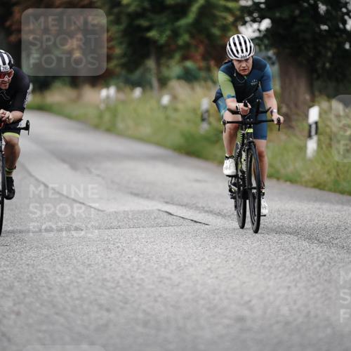 30.08.2026 - Elbe Triathlon Hamburg Michael Burmester http://msf.ph/oto/10065785 30.08.2026 09:01:28 Radfahren 285, 327, 353, 354 meine-sportfotos.de