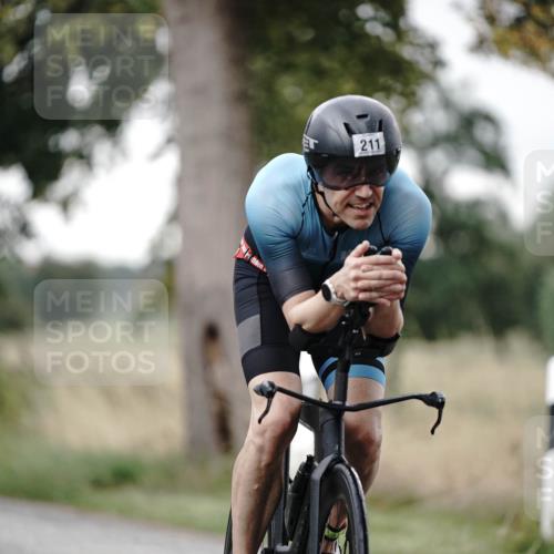30.08.2026 - Elbe Triathlon Hamburg Michael Burmester http://msf.ph/oto/10065814 30.08.2026 09:01:44 Radfahren 211, 376, 379, 386 meine-sportfotos.de