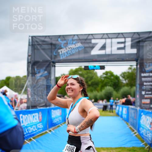 30.08.2026 - Elbe Triathlon Hamburg LAZAROV Photography http://msf.ph/oto/10065850 30.08.2026 12:15:51 Ziel  meine-sportfotos.de