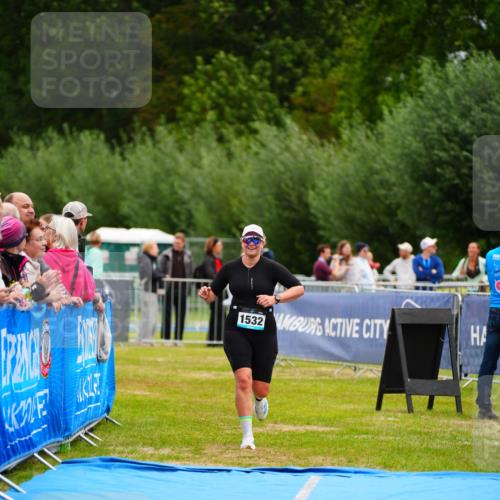 30.08.2026 - Elbe Triathlon Hamburg LAZAROV Photography http://msf.ph/oto/10065858 30.08.2026 12:16:05 Ziel 1465, 1532 meine-sportfotos.de