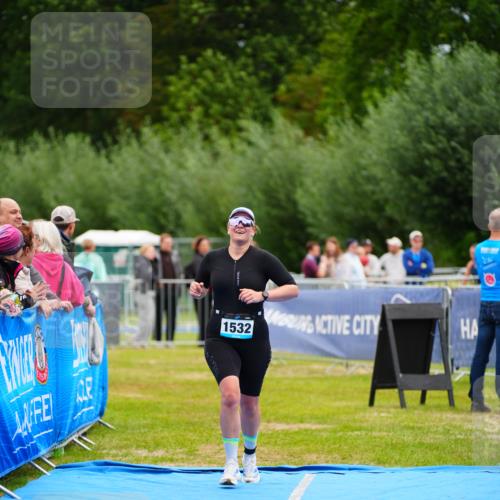 30.08.2026 - Elbe Triathlon Hamburg LAZAROV Photography http://msf.ph/oto/10065864 30.08.2026 12:16:06 Ziel 1465, 1532 meine-sportfotos.de